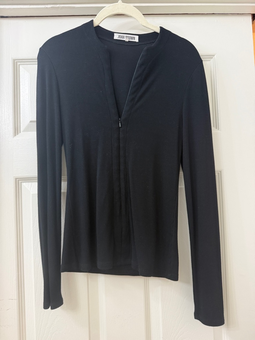 Joah Brown Black Long Sleeve Zip-Front INVISIBLE ZIP LONG SLEEVE